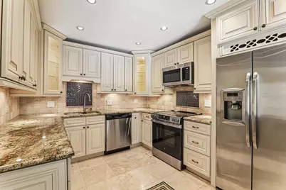 3950 Dundee Road #203, Northbrook, IL 60062 - Photo 2