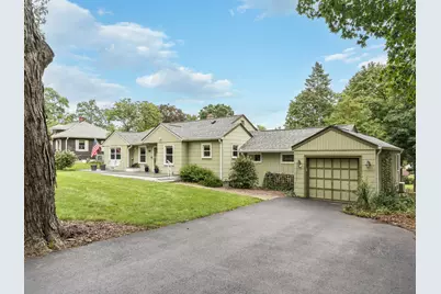 4605 Schwartz Avenue, Lisle, IL 60532 - Photo 2