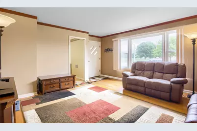 9100 S Central Park Avenue, Evergreen Park, IL 60805 - Photo 4
