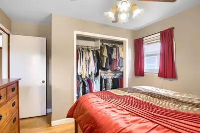 9100 S Central Park Avenue, Evergreen Park, IL 60805 - Photo 8