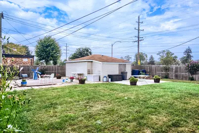 9100 S Central Park Avenue, Evergreen Park, IL 60805 - Photo 12