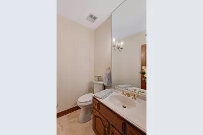 1711 Midwest Club Parkway, Oak Brook, IL 60523 - Photo 12