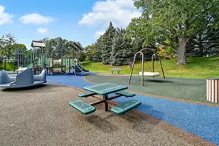1711 Midwest Club Pkwy, Oak Brook, IL 60523 - Photo 40
