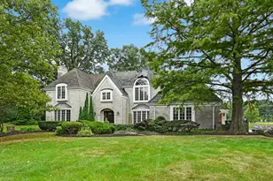 1711 Midwest Club Pkwy, Oak Brook, IL 60523 - Photo 1