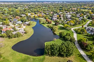 1711 Midwest Club Pkwy, Oak Brook, IL 60523 - Photo 32