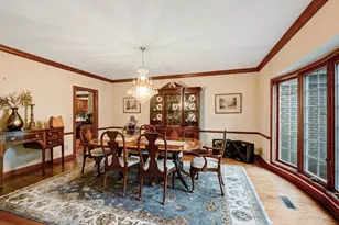 1711 Midwest Club Pkwy, Oak Brook, IL 60523 - Photo 6