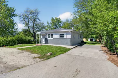 1607 S Joliet Street, Joliet, IL 60436 - Photo 2