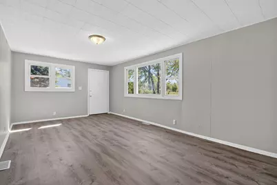 1607 S Joliet Street, Joliet, IL 60436 - Photo 6
