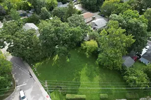 111 Shady Ln, Mundelein, IL 60060 - Photo 1