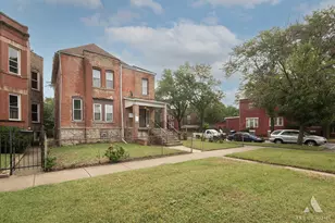 6959 S Calumet Ave, Chicago, IL 60637 - Photo 2