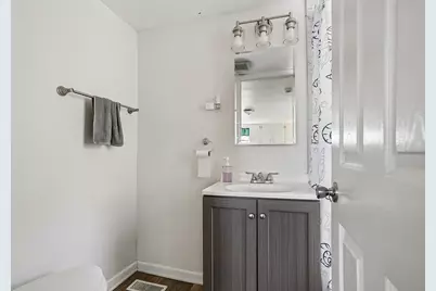 409 Barron Street, Bensenville, IL 60106 - Photo 10