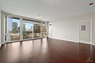 757 N Orleans St, Chicago, IL 60654 - Photo 12