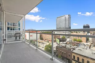 757 N Orleans St, Chicago, IL 60654 - Photo 32