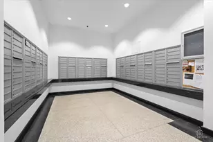 757 N Orleans St, Chicago, IL 60654 - Photo 6