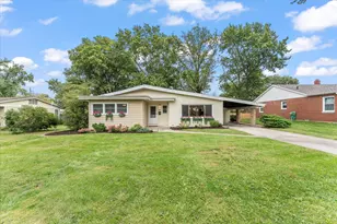 907 S Longview Rd, Monticello, IL 61856 - Photo 38