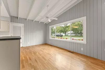 907 S Longview Road, Monticello, IL 61856 - Photo 20