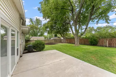 907 S Longview Road, Monticello, IL 61856 - Photo 36