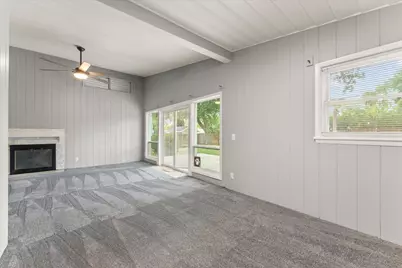 907 S Longview Road, Monticello, IL 61856 - Photo 12