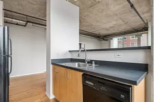 700 W Van Buren St, Chicago, IL 60607 - Photo 6