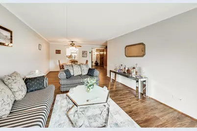6330 Lincoln Avenue #1A, Morton Grove, IL 60053 - Photo 6