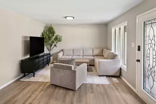 16400 Sherwood Dr, Orland Park, IL 60462 - Photo 6