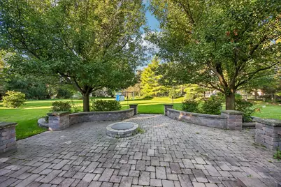 17945 W Pond Ridge Circle, Gurnee, IL 60031 - Photo 52