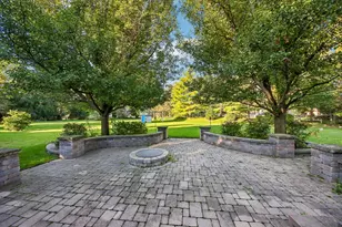 17945 W Pond Ridge Cir, Gurnee, IL 60031 - Photo 52