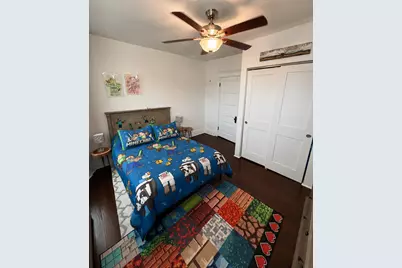 1950 W Foster Avenue, Chicago, IL 60640 - Photo 8