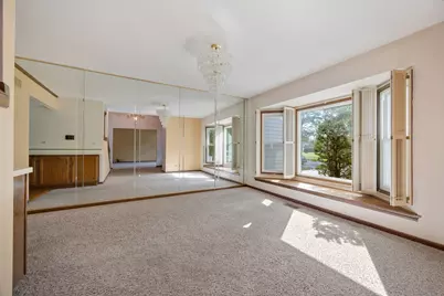 565 Rutgers Lane, Elk Grove Village, IL 60007 - Photo 4