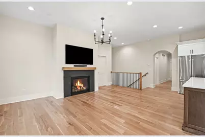 4119 N Lincoln Street, Westmont, IL 60559 - Photo 2