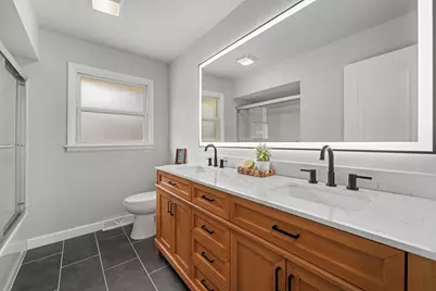 16419 Kimbark Avenue, South Holland, IL 60473 - Photo 18
