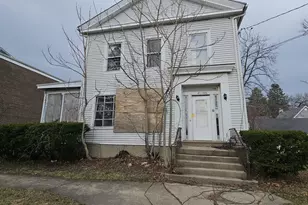 212 S Tryon St, Woodstock, IL 60098 - Photo 1