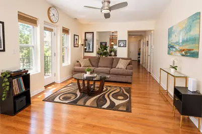 1021 E 46th Street #2N, Chicago, IL 60653 - Photo 1