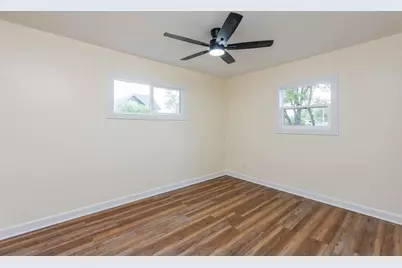 2127 Indian Road, Waukegan, IL 60087 - Photo 14