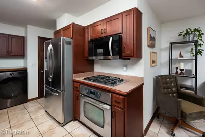 6630 Blackstone Drive, Downers Grove, IL 60516 - Photo 8