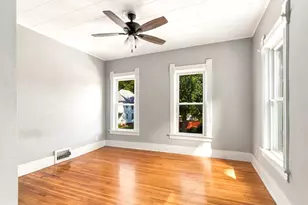 212 S Park St, Streator, IL 61364 - Photo 8
