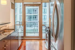 123 S Green St, Chicago, IL 60607 - Photo 20