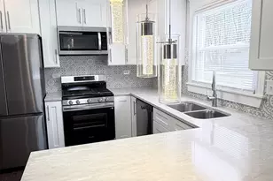 11657 S Racine Ave, Chicago, IL 60643 - Photo 4