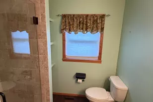 10083 Elizabeth Rd, Bloomington, IL 61705 - Photo 8
