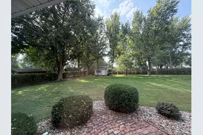 10083 Elizabeth Road, Bloomington, IL 61705 - Photo 12