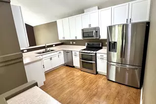 2307 Twilight Dr, Aurora, IL 60503 - Photo 8