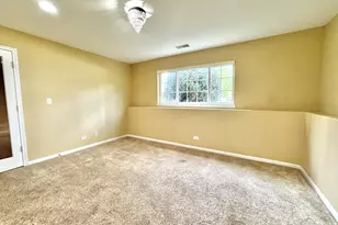 2307 Twilight Dr, Aurora, IL 60503 - Photo 18