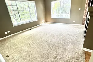 2307 Twilight Dr, Aurora, IL 60503 - Photo 6
