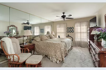 7 The Court Of Greenway, Northbrook, IL 60062 - Photo 6