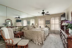 7 The Ct Of Greenway, Northbrook, IL 60062 - Photo 6