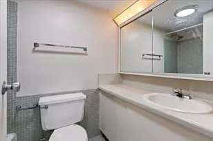 2400 N Lakeview Ave, Chicago, IL 60614 - Photo 8