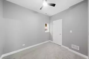 7240 S Lafayette Ave, Chicago, IL 60621 - Photo 8