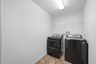 282 Lionel Dr, Grayslake, IL 60030 - Photo 6