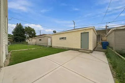3634 N Troy Street, Chicago, IL 60618 - Photo 38
