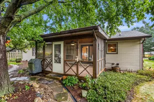 613 Delmar Dr, Champaign, IL 61822 - Photo 6